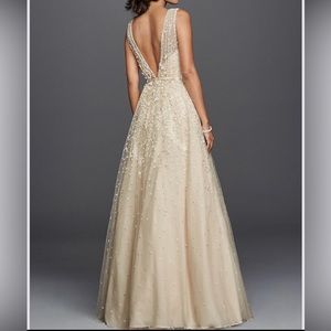 Ivory A- line wedding dress. Size 10.